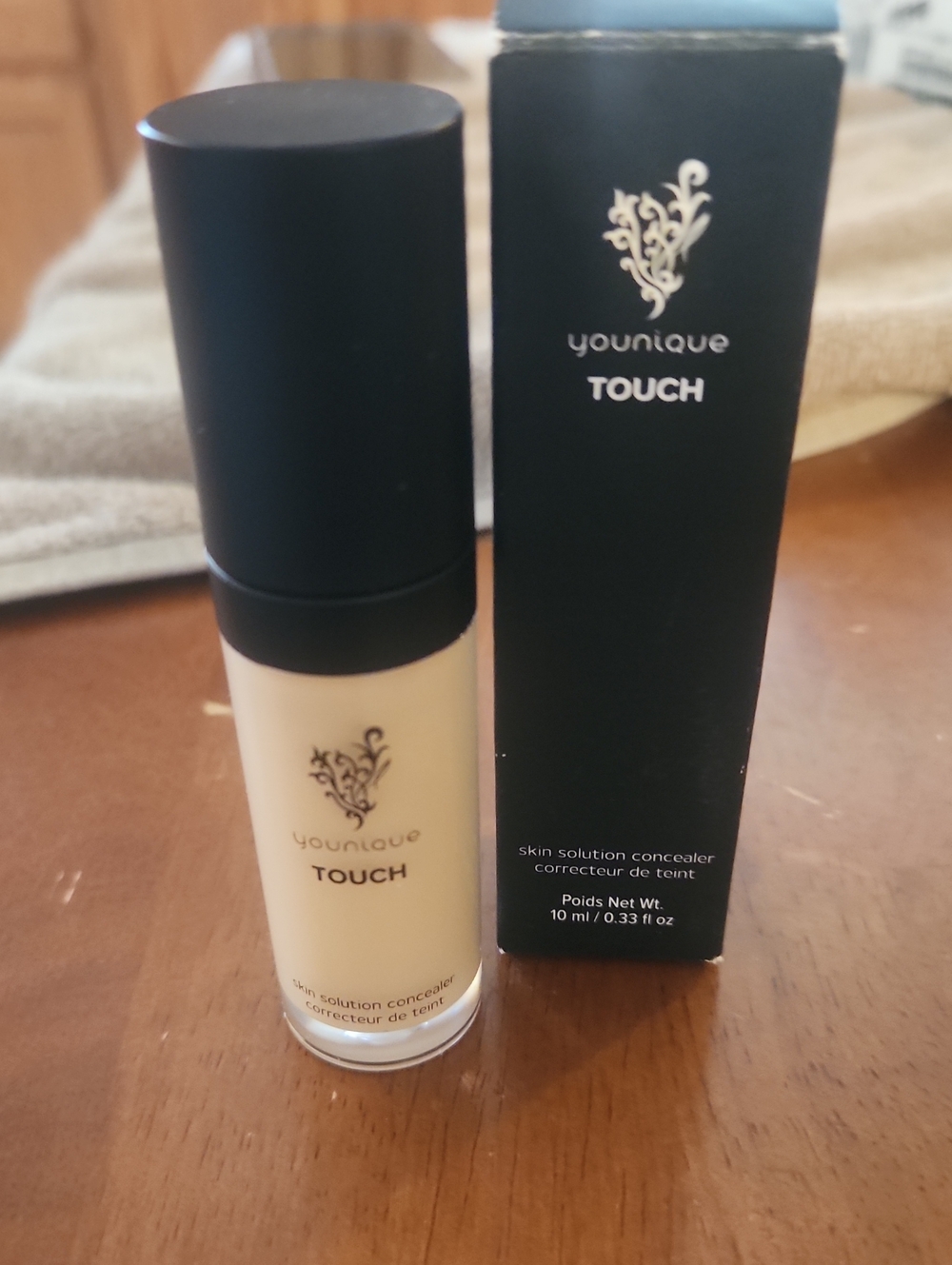 Younique TOUCH Skin Solution Concealer Velour NIB